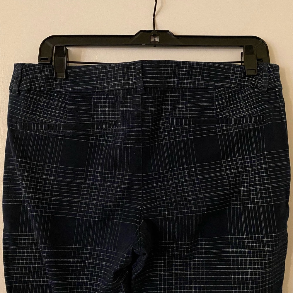 Old Navy Pixie Mid Rise (Size 12)